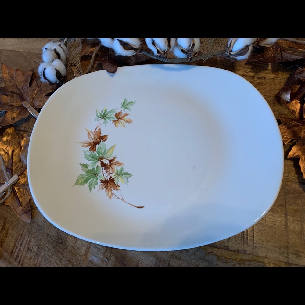 Vintage Salem Co. Large Maple Leaf Platter